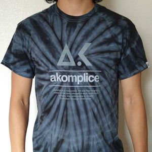 Akomplice Men’s Tee Shirt